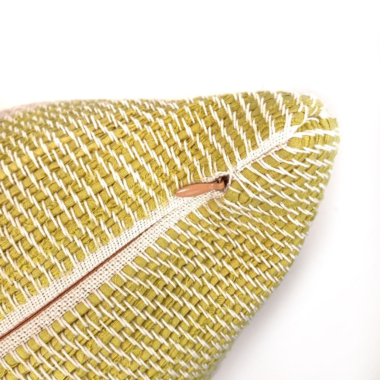 テレサ・ガメイロ/クッションカバー ピンク 手織 ポルトガル製