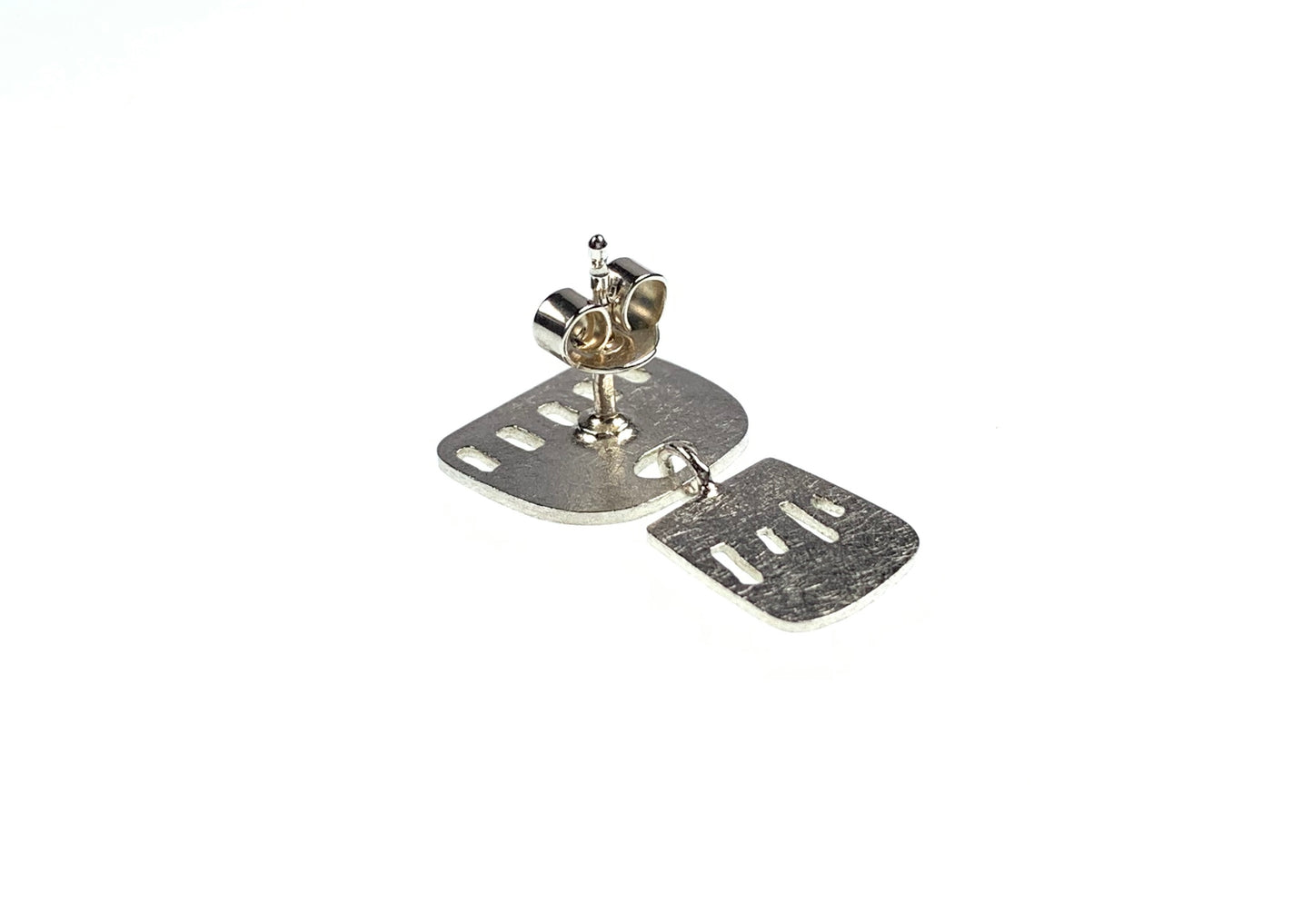 イネステレスジュエリー/ソーラー(SOLAR) ピアス シルバー BR135 大人のシルバージュエリー