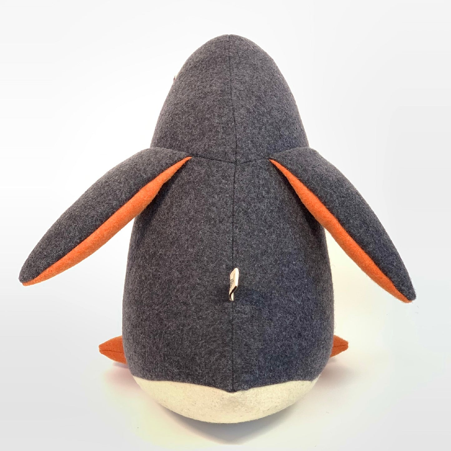 カラパウ/ペンギンのオリバー(OLIVER) おしゃれな大人のぬいぐるみ