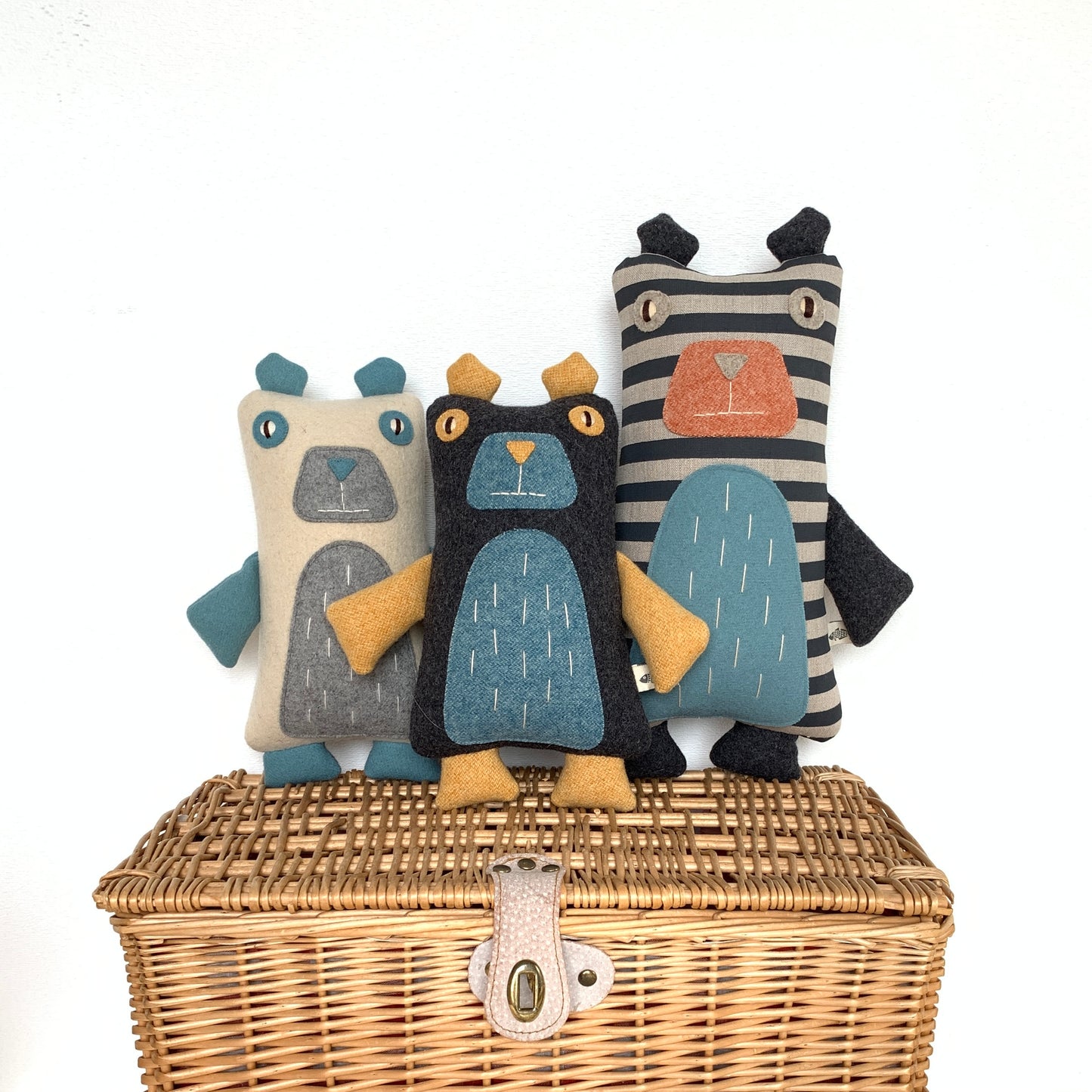 カラパウ/クマのナッシュ(NASH) おしゃれな大人のぬいぐるみ